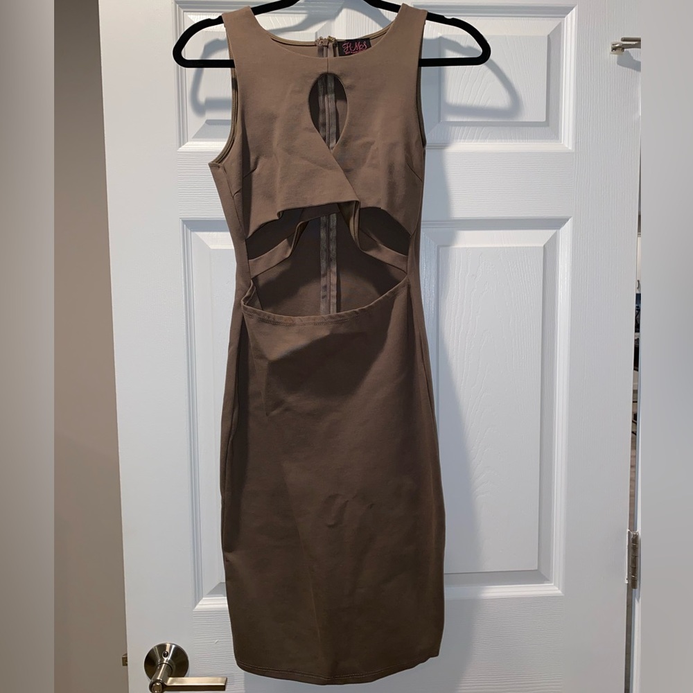 Hot Miami Styles Cutout Midi Body-con Dress